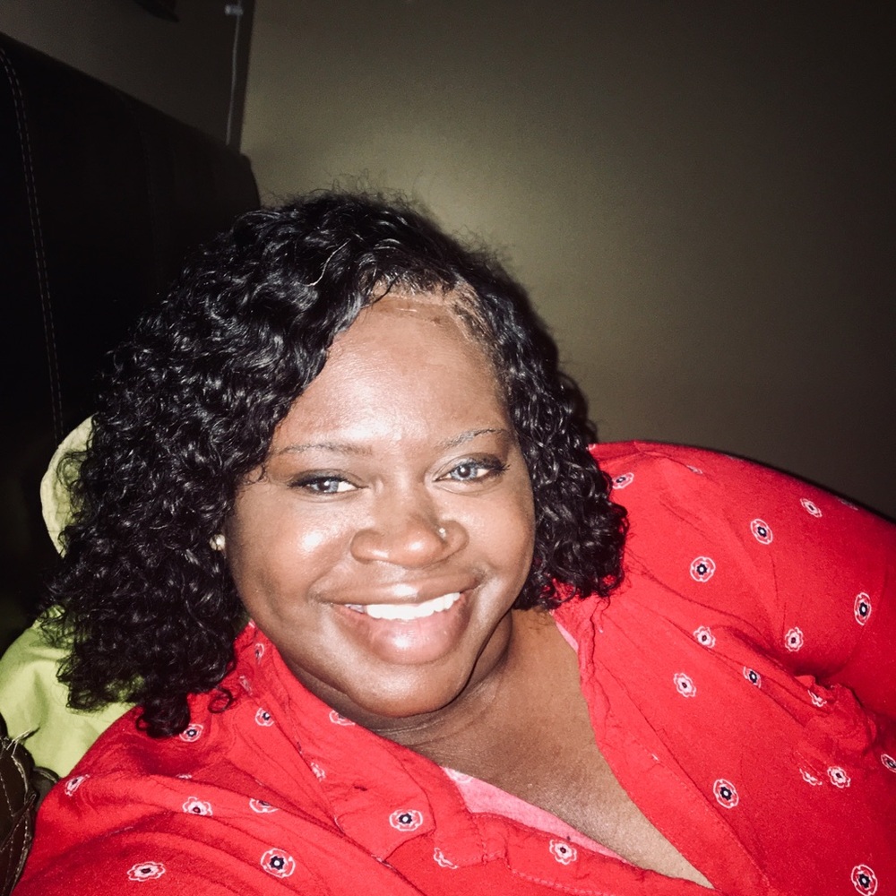 Meet your Posher, Latasha